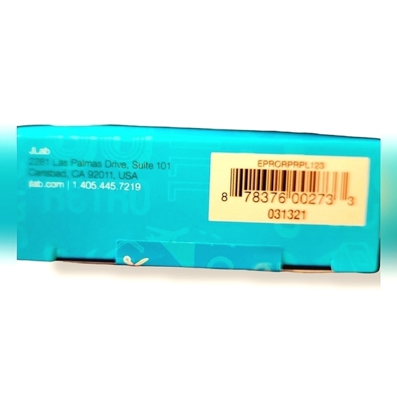 3 4 $25 JBUDSPRO Signature Earbuds w/ universal mic - Picture 3 of 3